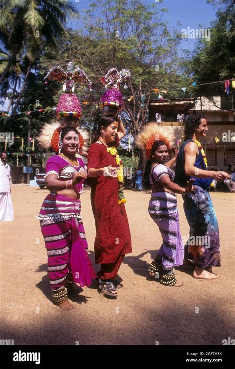 Folk dance of Karakattam in Madurai, Tamil Nadu, India Stock Photo - Alamy