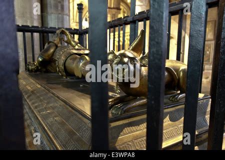 TOMB AND EFFIGY OF EDWARD THE BLACK PRINCE Stock Photo - Alamy