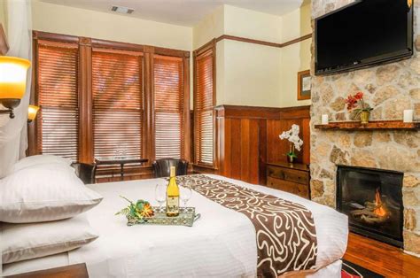 Downtown Napa Hotels | Top 10 Downtown Napa Hotels 2023