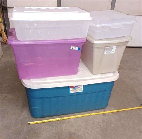 Five plastic storage totes of various sizes - Mark Van Hook, Auctioneer