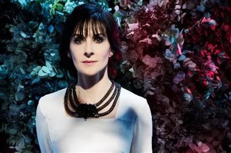 Singer Enya makes rare public statement to reveal her brother Leon ...