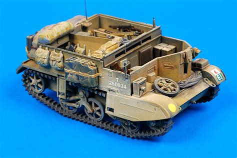 Universal Carrier by Jamie Davies (Tamiya 1/48)