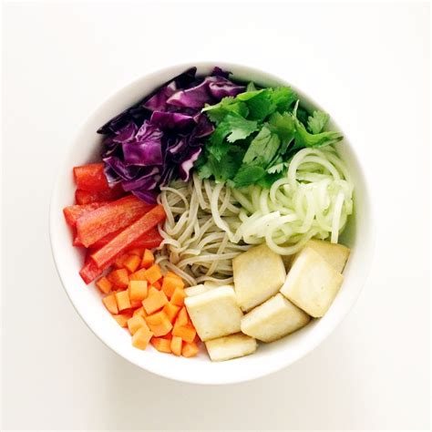 Eat Pretty: Rainbow Veggie Noodle Bowl | Into The Gloss