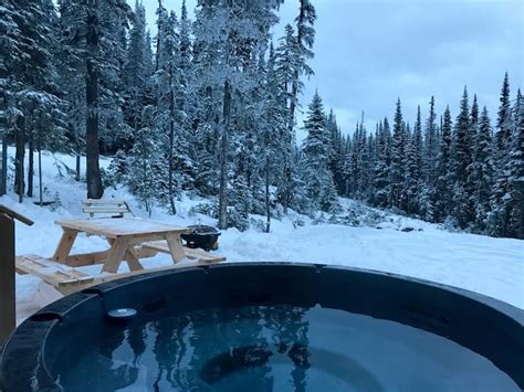 8 cozy Airbnbs with hot tubs in BC for the ultimate winter getaway