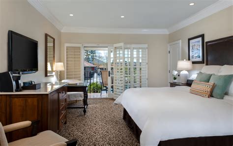 Accommodations - Westlake Village Inn