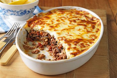 Moussaka Recipes Traditional Greek : Greek Moussaka Recipe Fruit ...