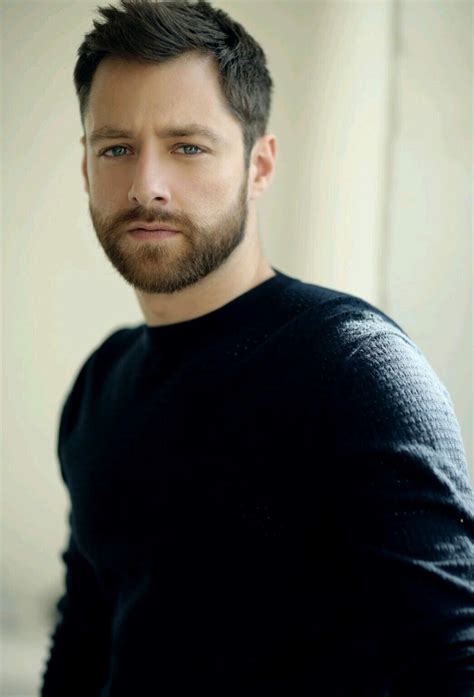 Scottish Actor, Richard Rankin | Richard rankin, Scottish actors ...