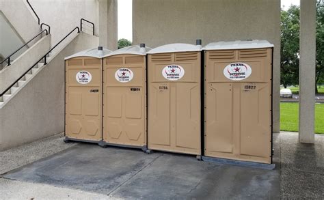 Porta John Rentals or Portable Bathroom Trailer: How to Choose