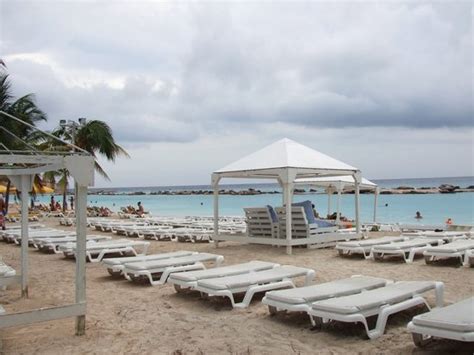 Excellent beach! - Review of Mambo Beach, Curaçao, Caribbean - Tripadvisor