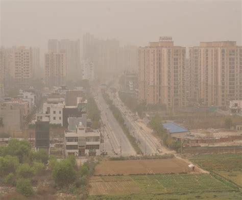 Ghaziabad Weather Update: धूल भरी आंधी से आकाश में धूल का गुबार, जानें अगले पांच दिनों तक कैसा ...