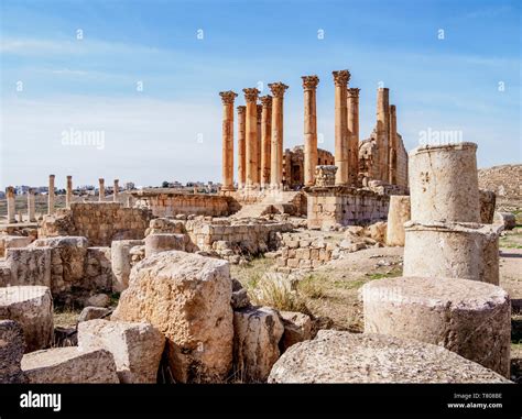 Temple of Artemis, Jerash, Jerash Governorate, Jordan, Middle East Stock Photo - Alamy