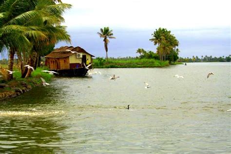 Alappuzha District, Alappuzha Tourism Destinations, Alappuzha Attractions, Alappuzha Beach