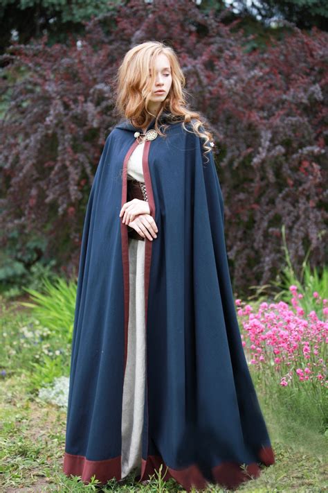 √ Dress With Hooded Cape - Navy Runner