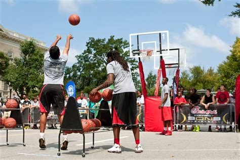 Young Man Shoots Three Pointers in Outdoor Street Basketball Tournament Editorial Photo - Image ...