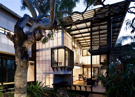 The Marcus House is a Breezy Beach Bungalow That Needs No Air ...