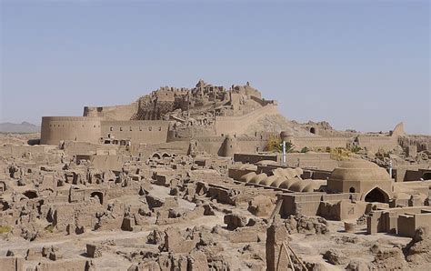 10 Most Amazing Mud Brick Buildings in the World (+Photos) - Touropia