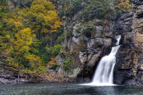 Ultimate Guide to Visiting Linville Falls in North Carolina - Lost In ...