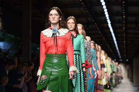 Gucci Spring 2016 Runway Show: All the Pictures You Have to See | Glamour