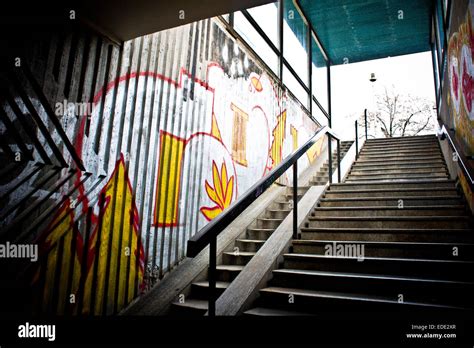 Graffiti stairs wall art hi-res stock photography and images - Alamy