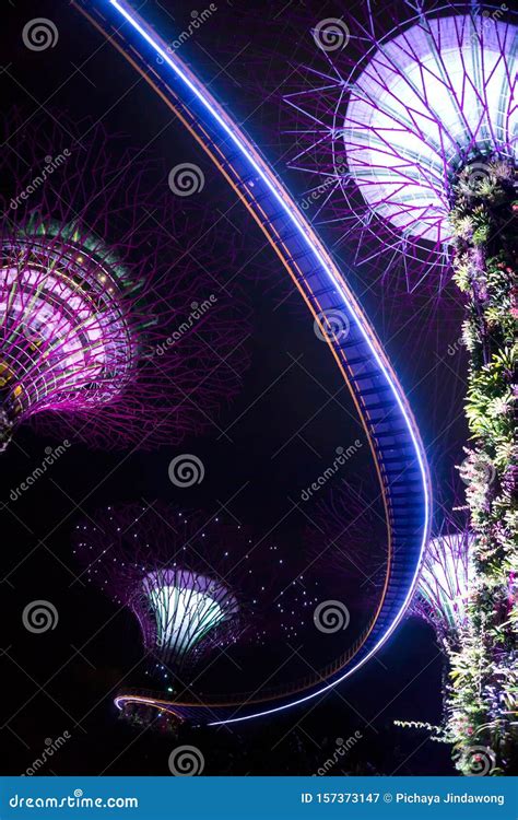 Singapore - Oct 14, 2018: Light Show of Supertrees in Gardens by the ...