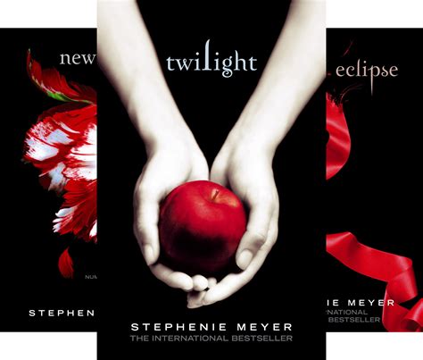 Twilight Saga (Five book set): Amazon.co.uk: Stephenie Meyer ...