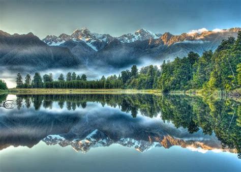 Beautiful Reflection Shots in Lake Matheson | Art and Design