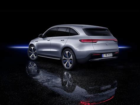 Mercedes-Benz Eqc Electric Suv - Daimler is attacking Tesla Model X with its first electric ...