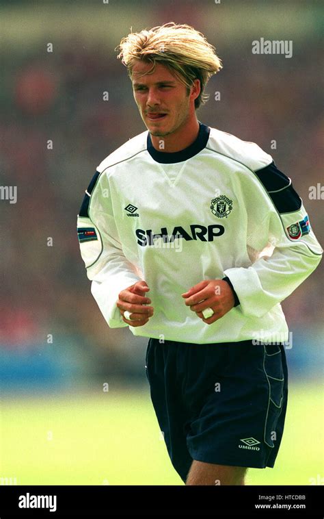 DAVID BECKHAM MANCHESTER UNITED FC 01 August 1999 Stock Photo - Alamy