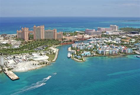 The Marina at Atlantis in Paradise Island, Bahamas - Marina Reviews ...