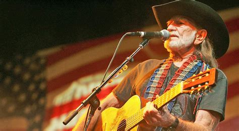 Willie Nelson Performs Patriotic Song 'Living In The Promiseland'