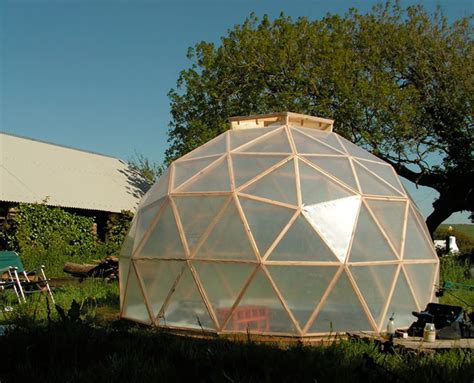 A Beautifully Efficient DIY Dome Greenhouse - Off Grid World