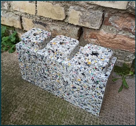 FISH'N'BRICKS - Building bricks from plastic waste - UpLink - Contribution