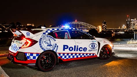 Honda Civic Type R earns its stripes, joins Australian police force