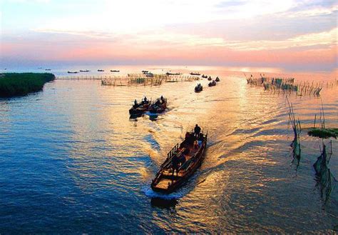 Tai Hu Lake Wuxi, Scenery of Taihu Lake in China's Jiangsu