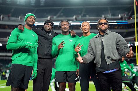 LOOK: Future Hall of Famers in attendance at Eagles-Dolphins Game