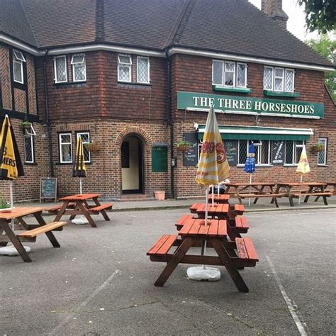 THREE HORSESHOES, Feltham - Restaurant Reviews, Photos & Phone Number - Tripadvisor