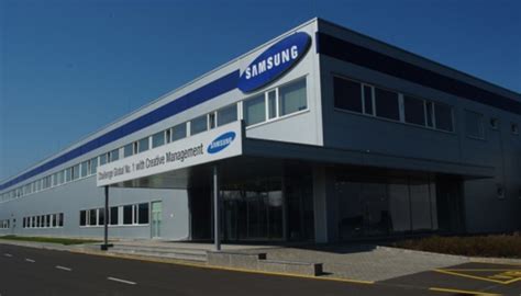 Samsung working on robots to lessen dependence on Chinese labor - SamMobile