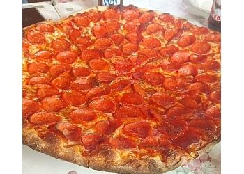 3 Best Pizza Places in Sudbury, ON - Expert Recommendations