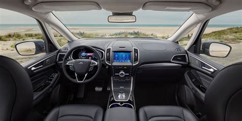 Ford Galaxy Interior & Infotainment | carwow