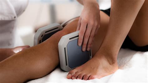 What Is Percussive Massage Therapy and Who Does It Help? – The Amino ...