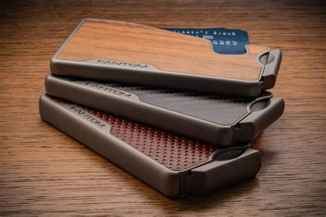 Fantom R Wallet | The Coolector