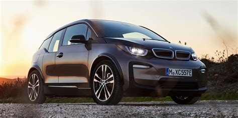 2021 BMW i3 Review, Pricing, and Specs