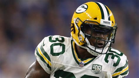 Packers’ Jamaal Williams Suffers Scary Injury, Stretchered off Field ...