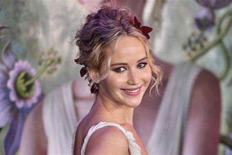 Jennifer Lawrence's Wedding Dress (And All The Details Of Her Big Day)