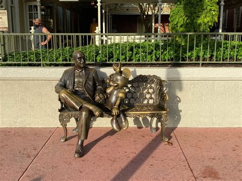 PHOTOS: Roy Disney & Minnie Mouse "Sharing the Magic" Statue Moved for ...