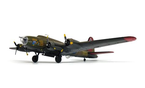 Special Offer 1:144 Us B-17 bomber model in World War II Alloy static ...