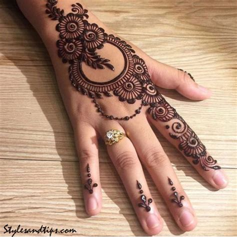 Beguiling Front Hand Arabic Mehndi Designs - Front Hand Arabic Mehndi ...