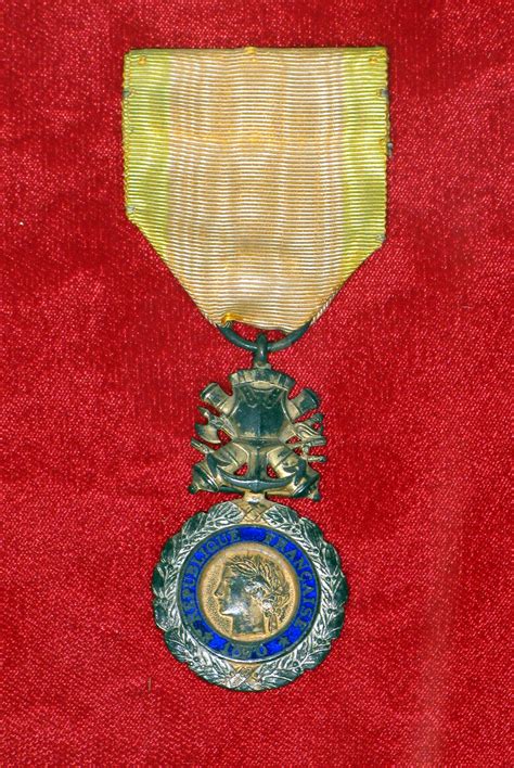 File:Medaille militaire-France-IMG 1274.JPG - Wikimedia Commons