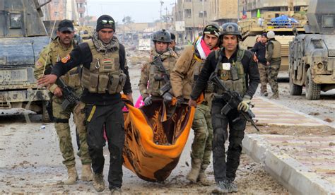 ISIS counterattacks target Iraqi troops in Ramadi - CBS News