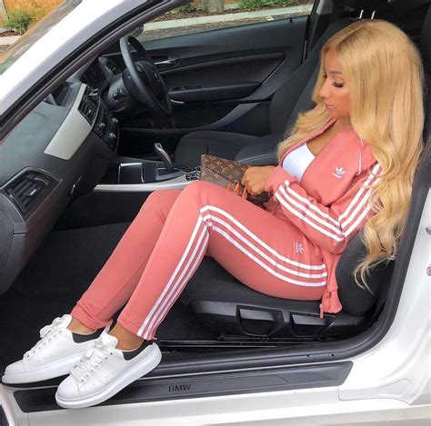 Épinglé par Lil Brat Brat 💫 sur $tyle | Survetement adidas femme ...